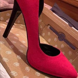 Call It Spring hot pink pumps!